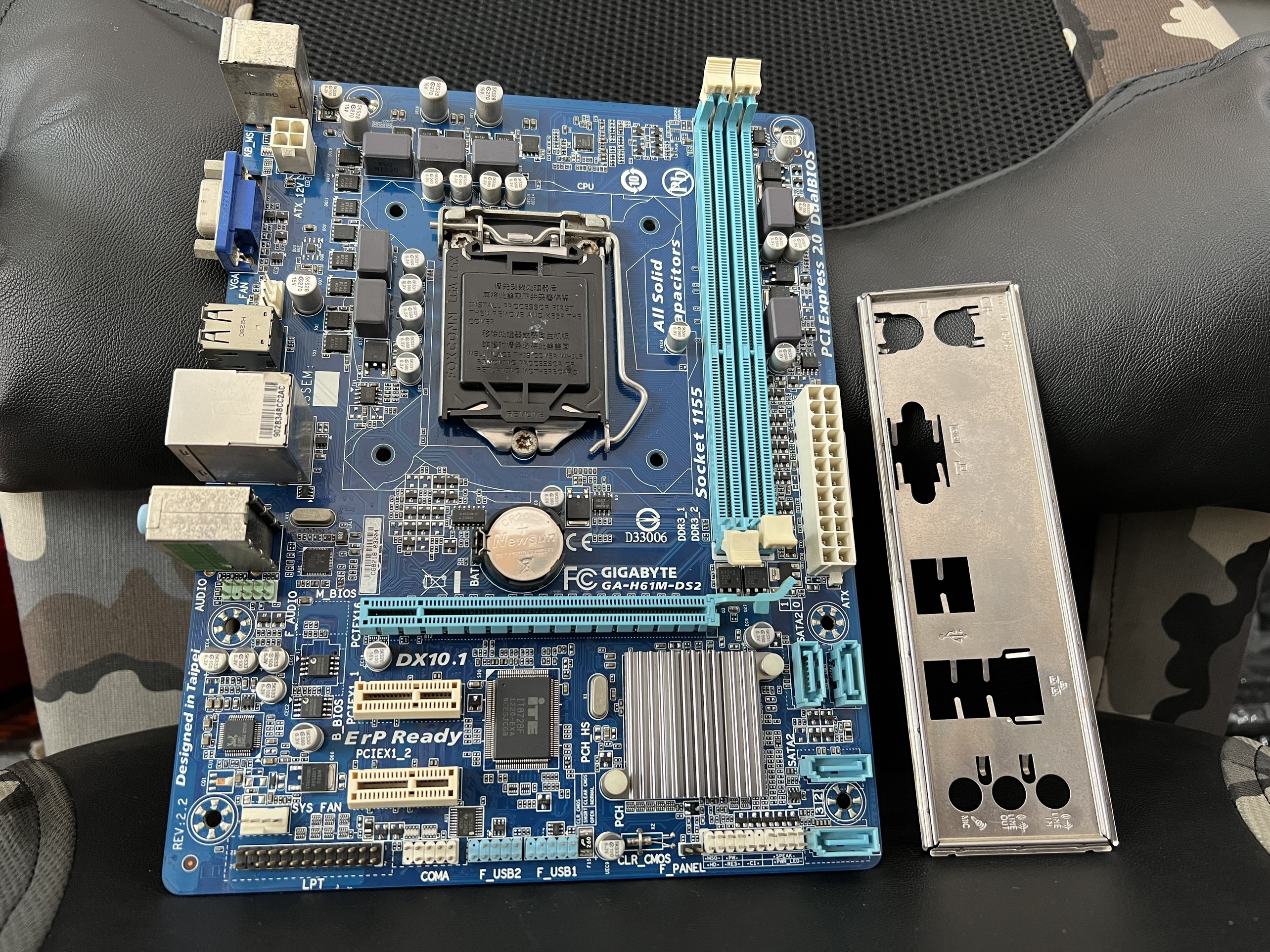 Mainboard GIGABYTE H61-DS2 VER 3.0 Socket 1155 - Hàng Chính Hãng