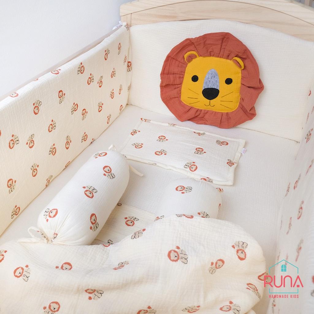 Bộ 4 tấm quây cũi cho be RUNA KIDS chất liệu muslin cao cấp mềm mại thoáng khí thấm hút mồ hôi họa tiết sư tử dễ thương