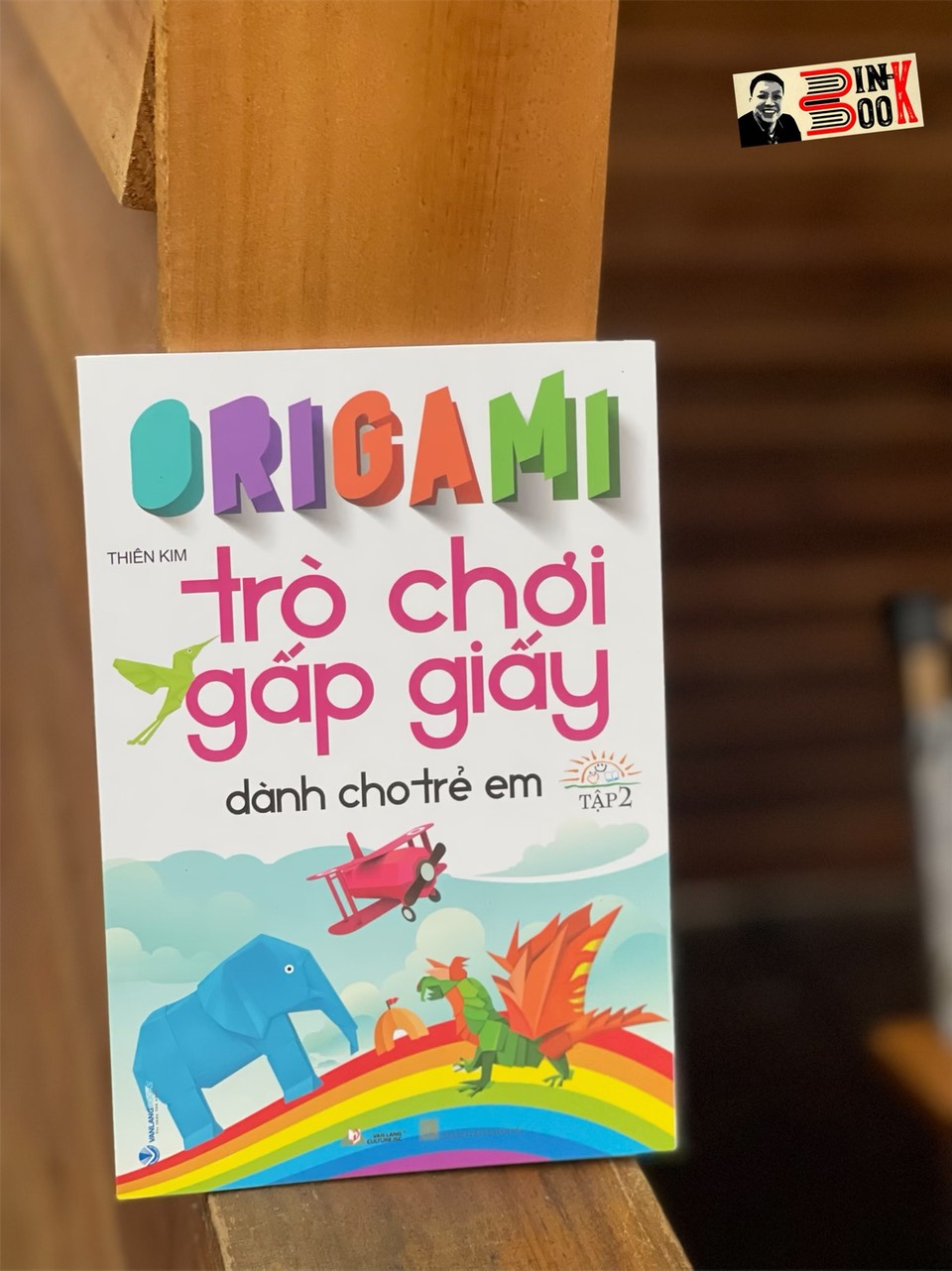 ORIGAMI – TRÒ CHƠI GẤP GIẤY DÀNH CHO TRẺ EM tập 2 – Thiên Kim – Văn Lang – NXB Thanh Hóa (Bìa mềm)