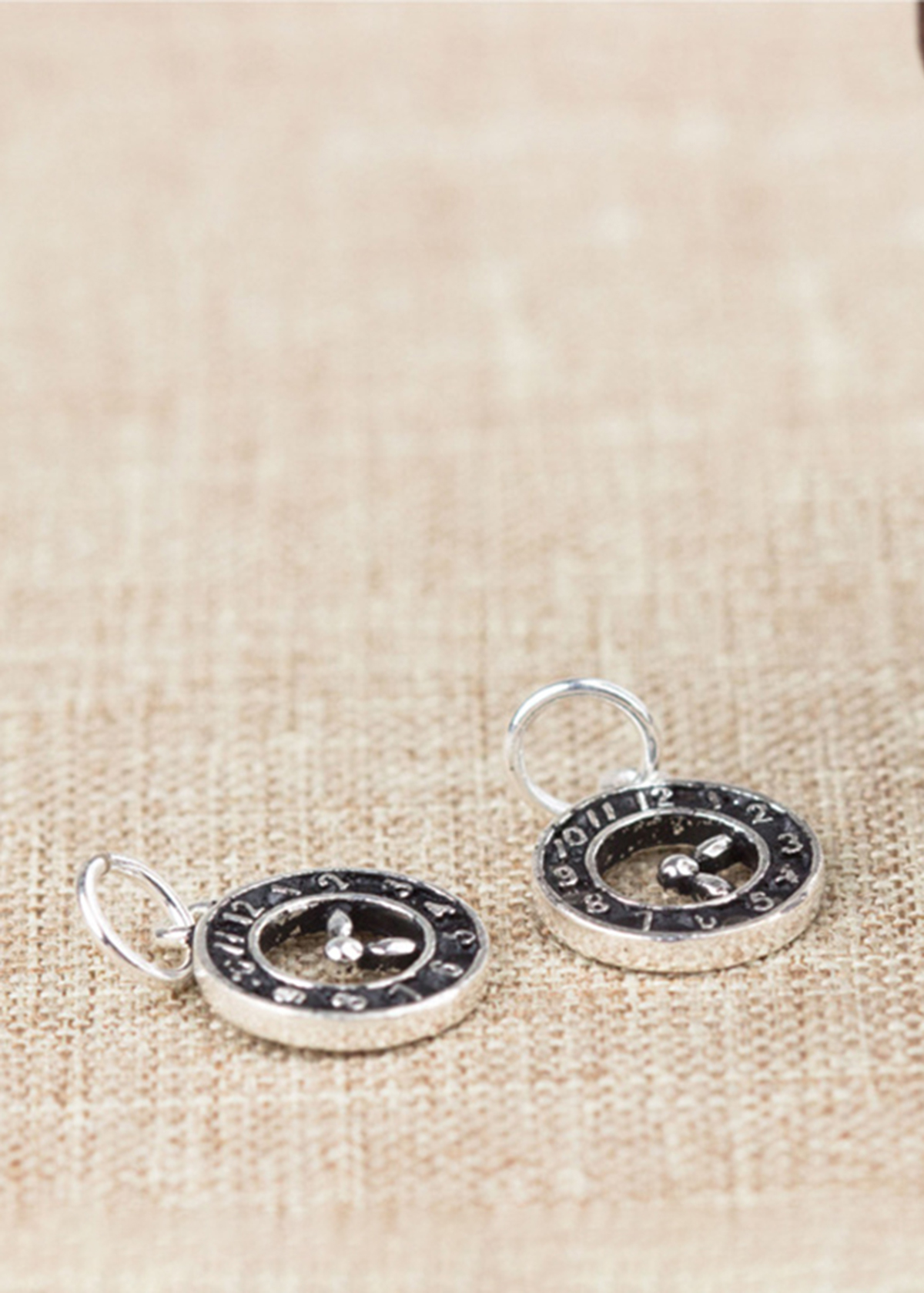 Combo 3 cái charm bạc hình đồng hồ treo - Ngọc Quý Gemstones