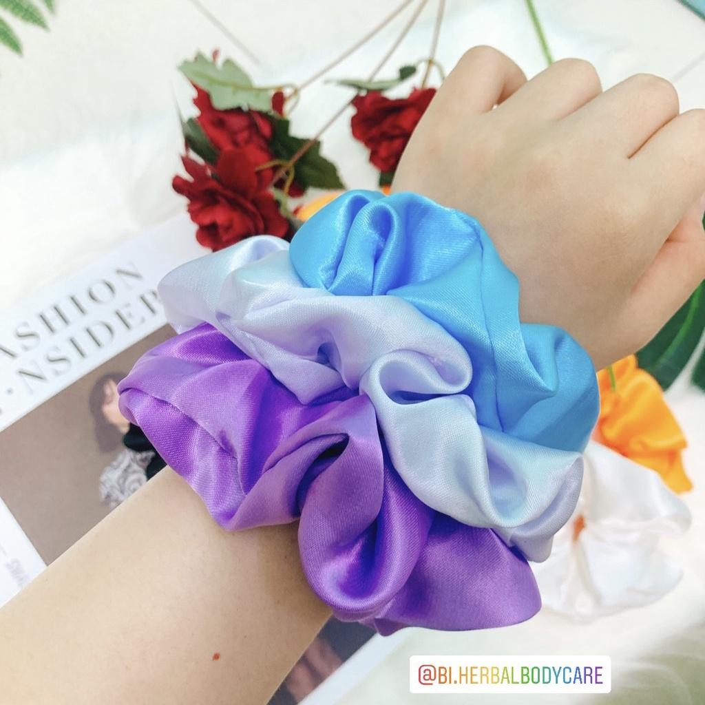 Scrunchies cột tóc vải phi bóng dành cho bạn nữ màu sắc ngẫu nhiên