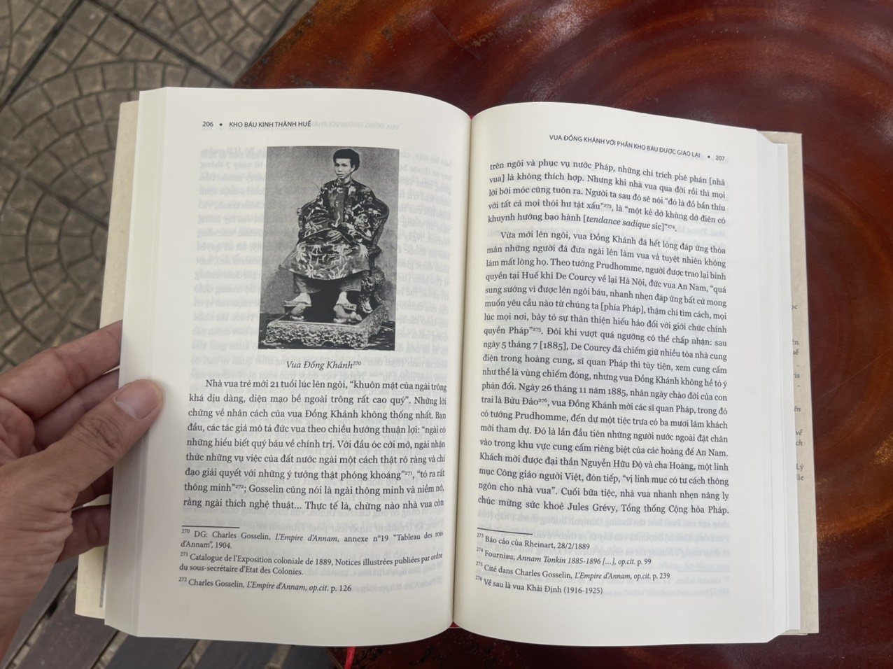 [combo 2c bìa cứng] KHO BÁU KINH THÀNH HUẾ - HỒI ỨC KINH THÀNH HUẾ - Lê Đức Quang dịch - Thaihabooks