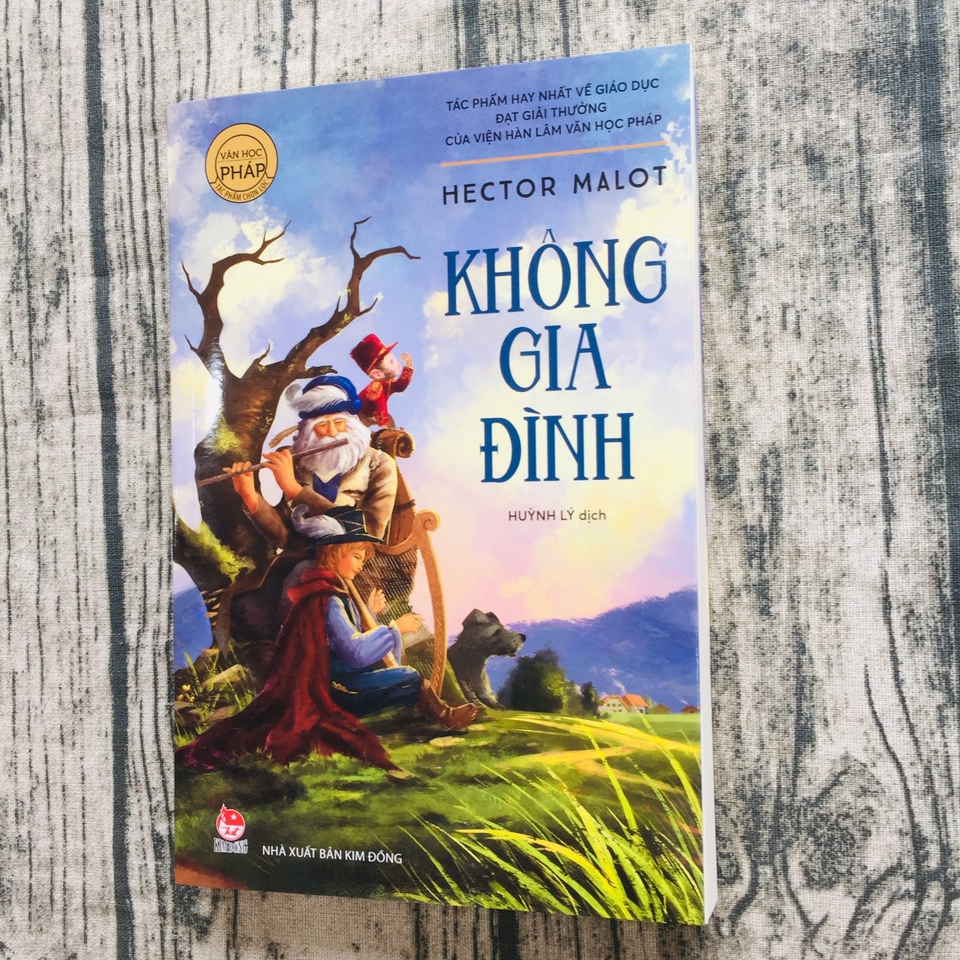 Không Gia Đình