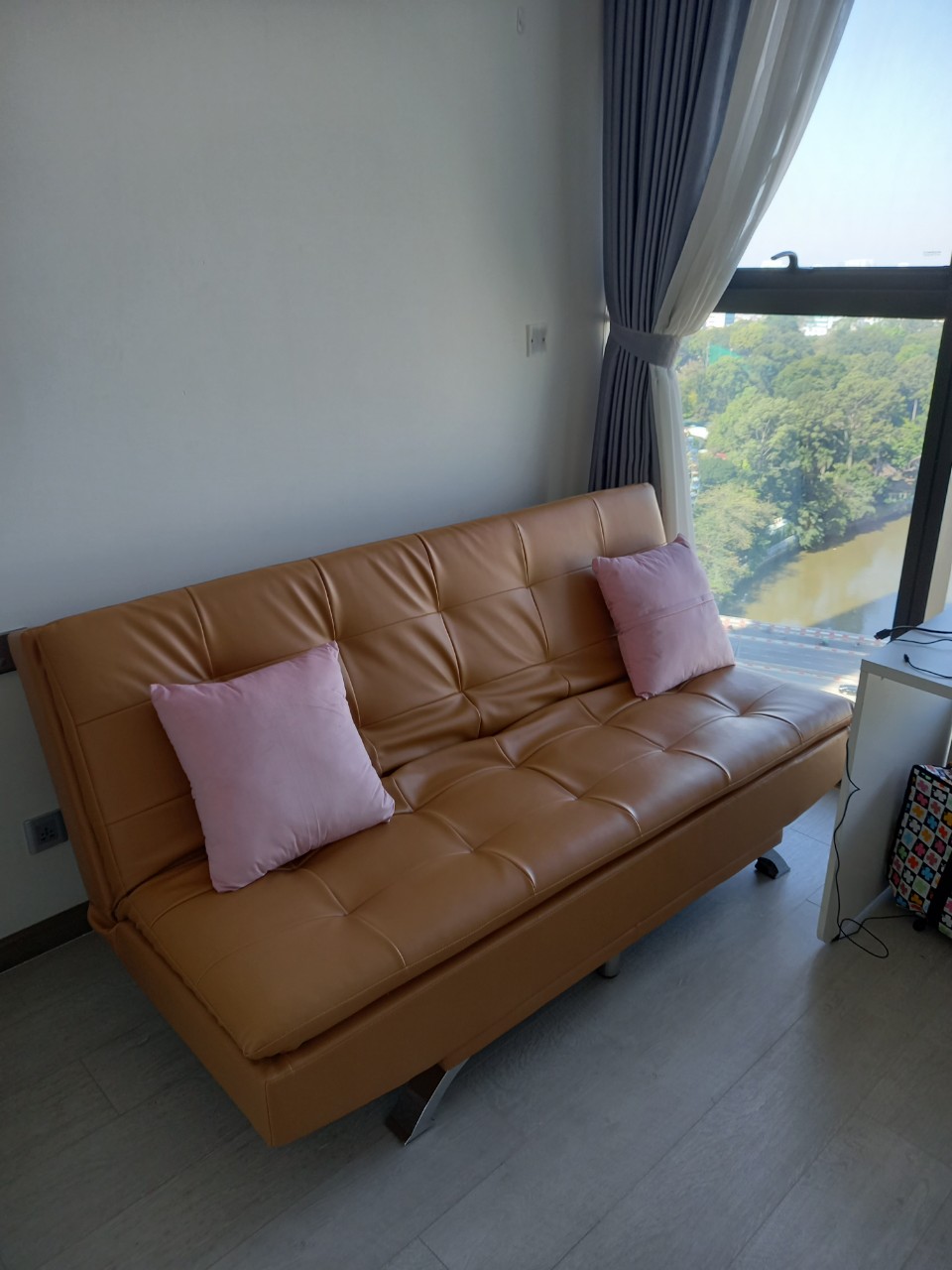 Sofa giường Juno Sofa màu da bò 1m8 x 95 cm x Cao 85 cm