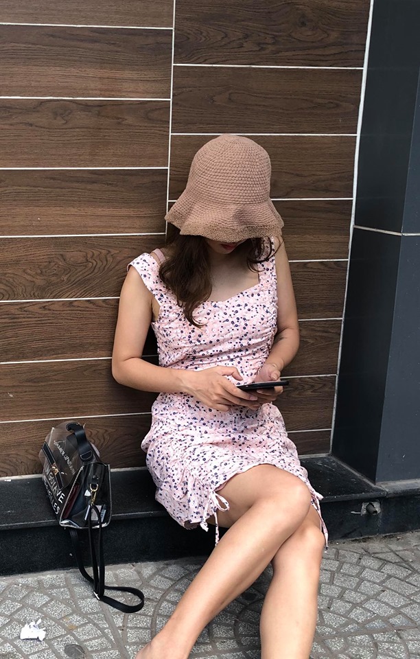 Đầm hoa dây nhún dọc NIAUI DRESS