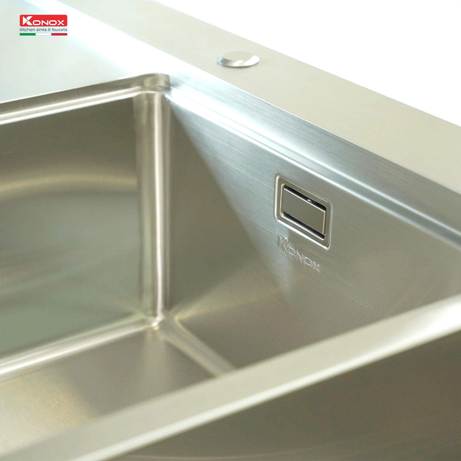 Chậu rửa bát inox Konox, Topmount Series, Model KN11650TD, Inox 304AISI tiêu chuẩn châu Âu, Hạ bậc tích hợp, 1160x500x220(mm),  Bảo hành chính hãng 10 năm, Hàng chính hãng