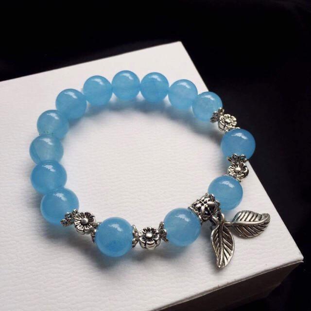 Vòng tay phong thủy đá Aquamarine 10 ly mix charm