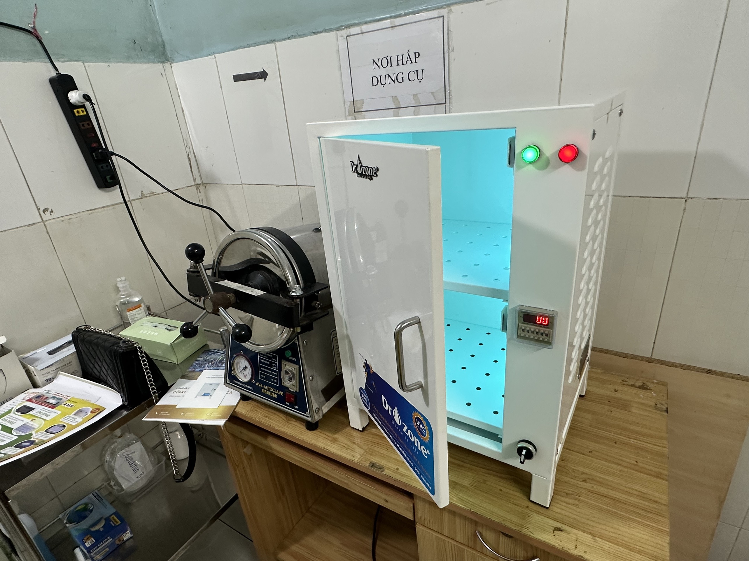 Tủ khử trùng Uv và Ozone HSVN Dr. Clean 60L - Hàng chính hãng