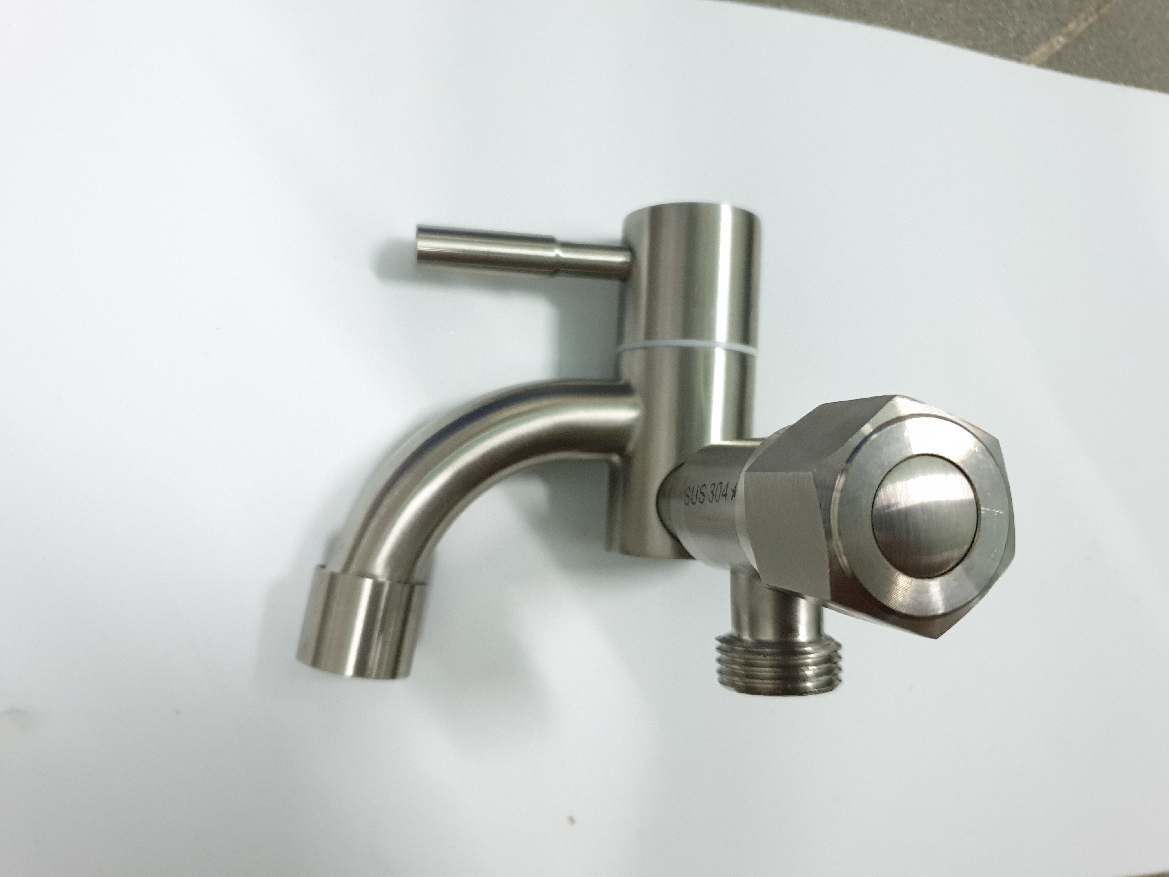 Vòi sen tắm inox SUS304_Củ Sen Lạnh_ Vòi sen tắm nước lạnh_ SUS 304_Vòi củ sen lạnh