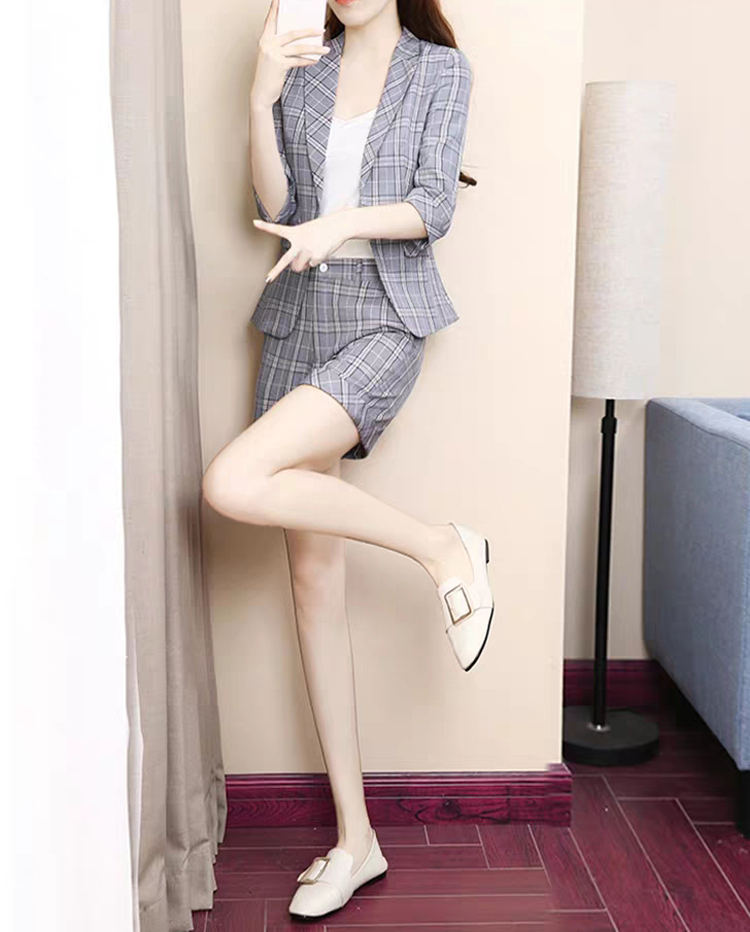 Bộ vest nữ caro quần short