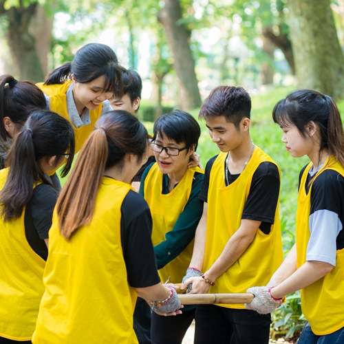 TEAMBUILDING_NẤC THANG THÀNH CÔNG_EAGLESY_TRÒ CHƠI ĐỒNG ĐỘI_TRÒ CHƠI TẬP THỂ_ TRÒ CHƠI TRÍ TUỆ_ TRÒ CHƠI VẬN ĐỘNG_TINH THẦN TEAMWORK_ TEAM BUILDING