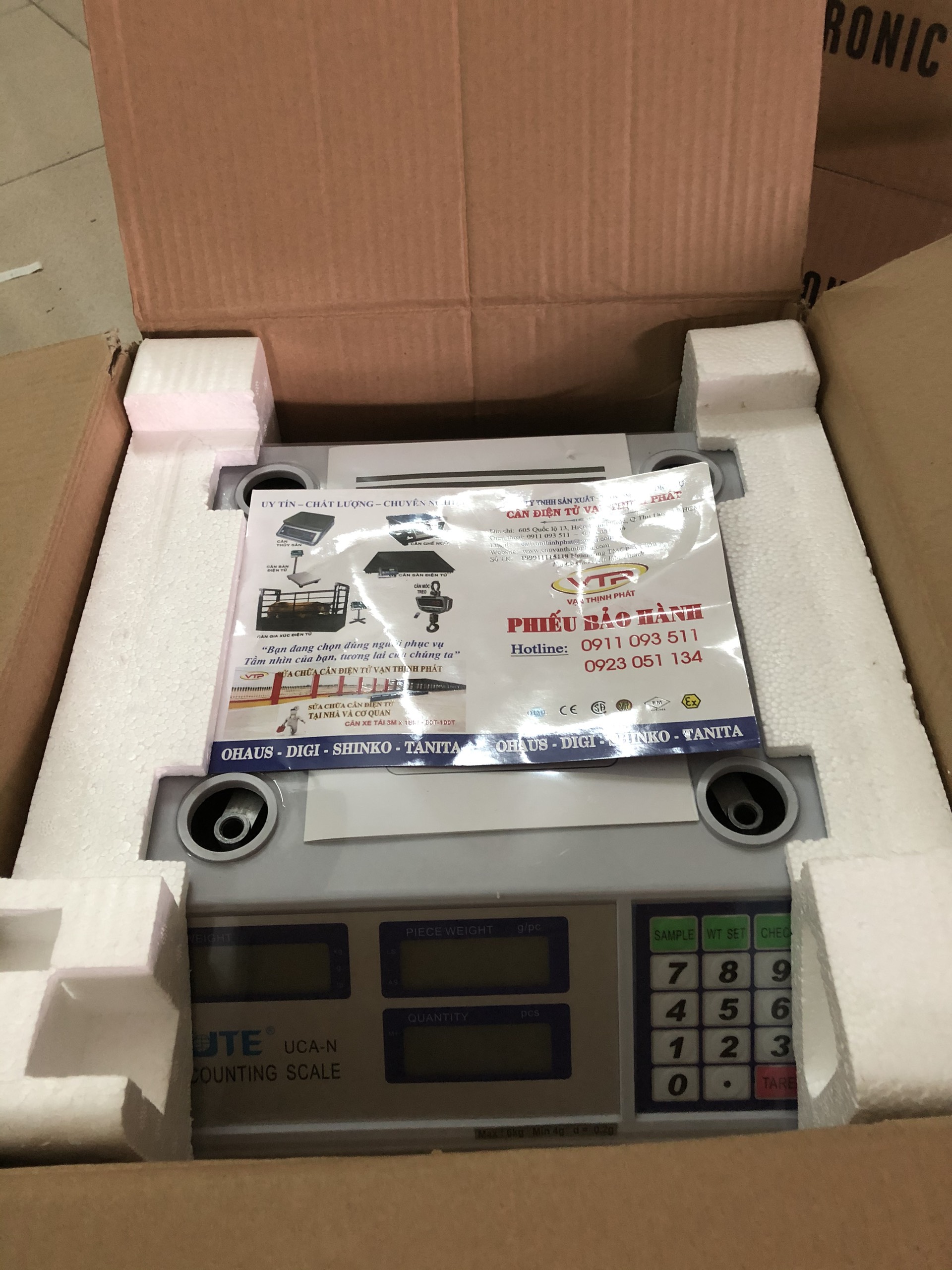 Cân Điện Tử UCA-N 15 KG