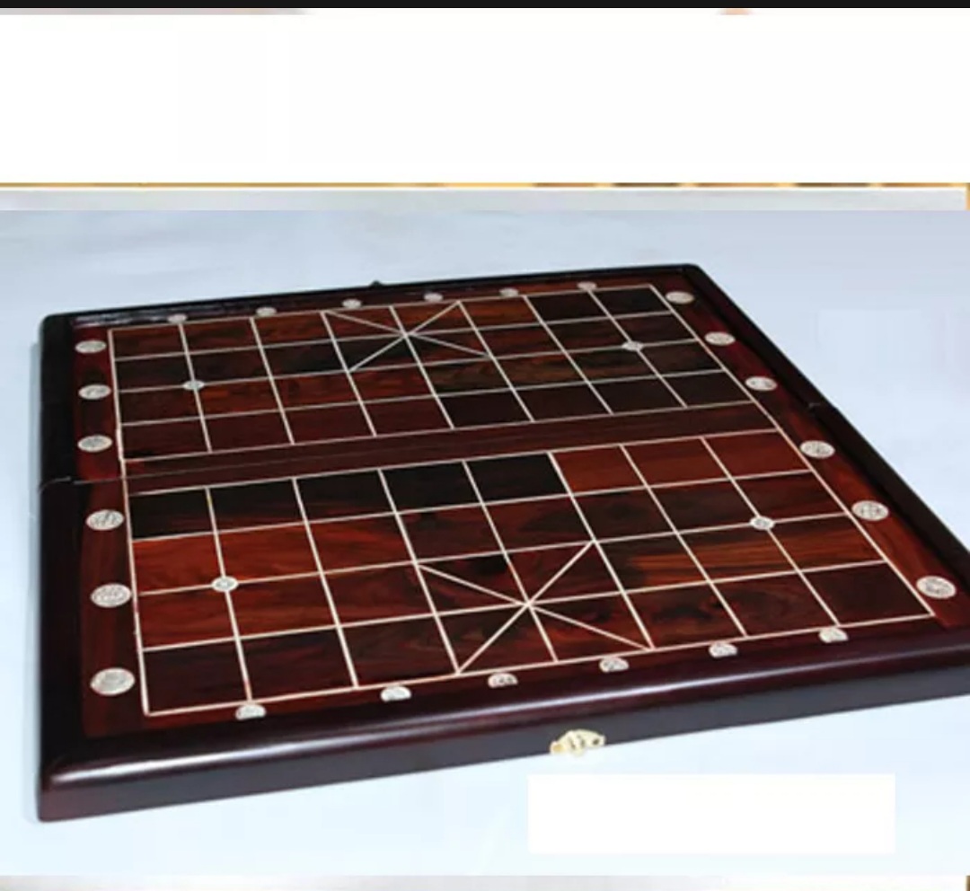 BÀN CỜ TƯỚNG GỖ TRẮC ĐỎ ĐEN KHẢM MẶT
