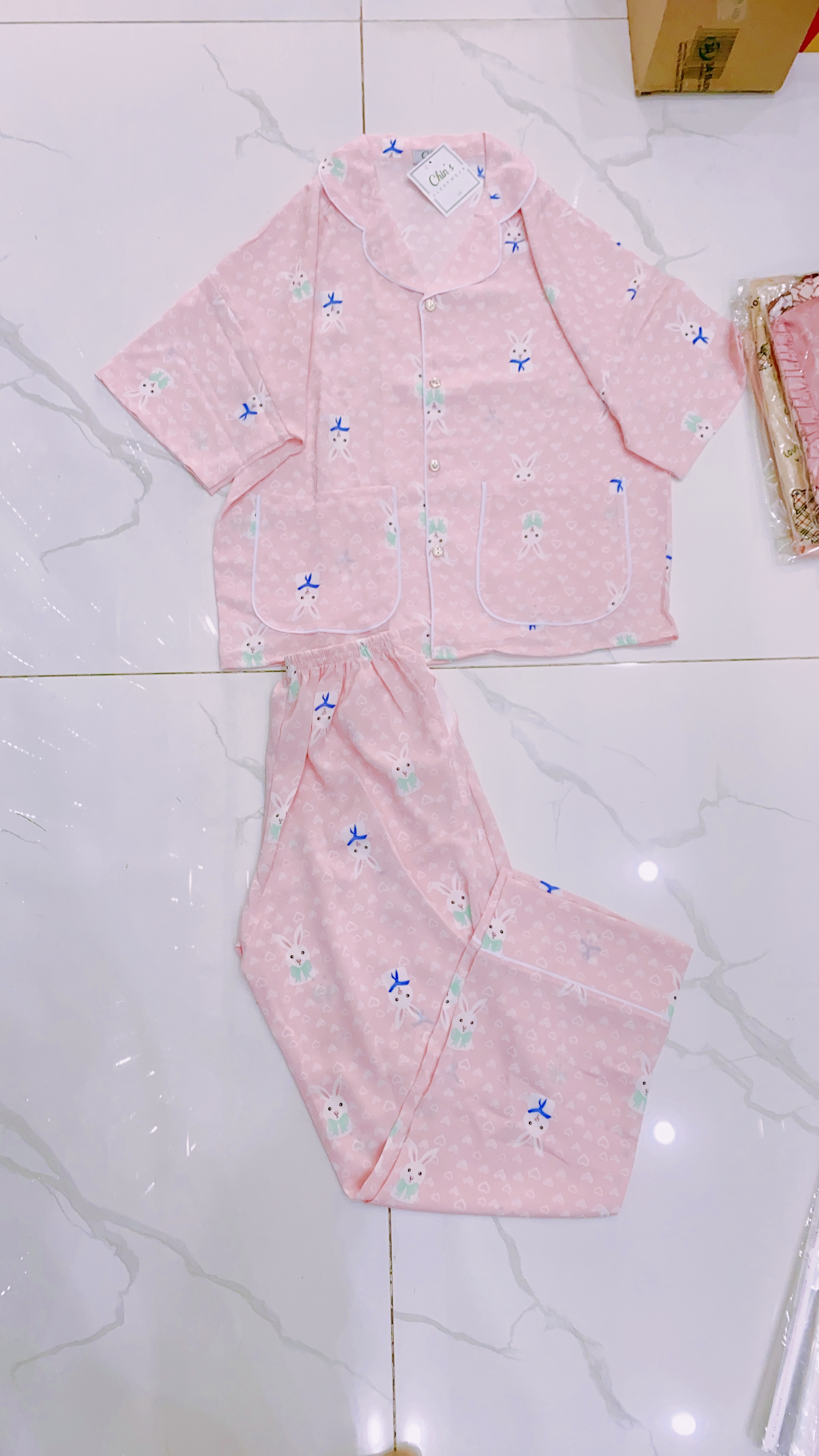 Bộ Pijama Lụa Cánh Dơi Thỏ Trắng size dưới 58kg