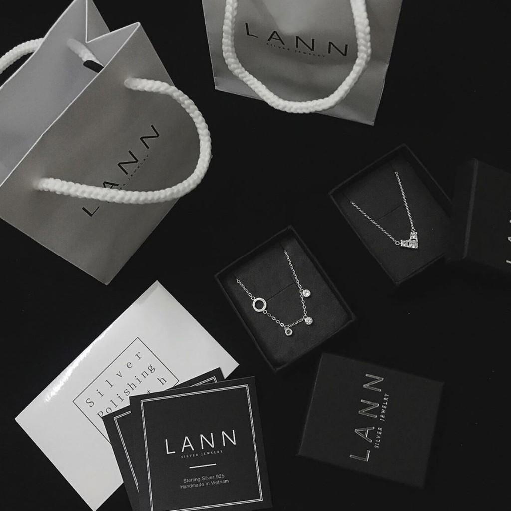 Lắc Tay 2 Dây Xích Gắn 3 Đá S925 LANN