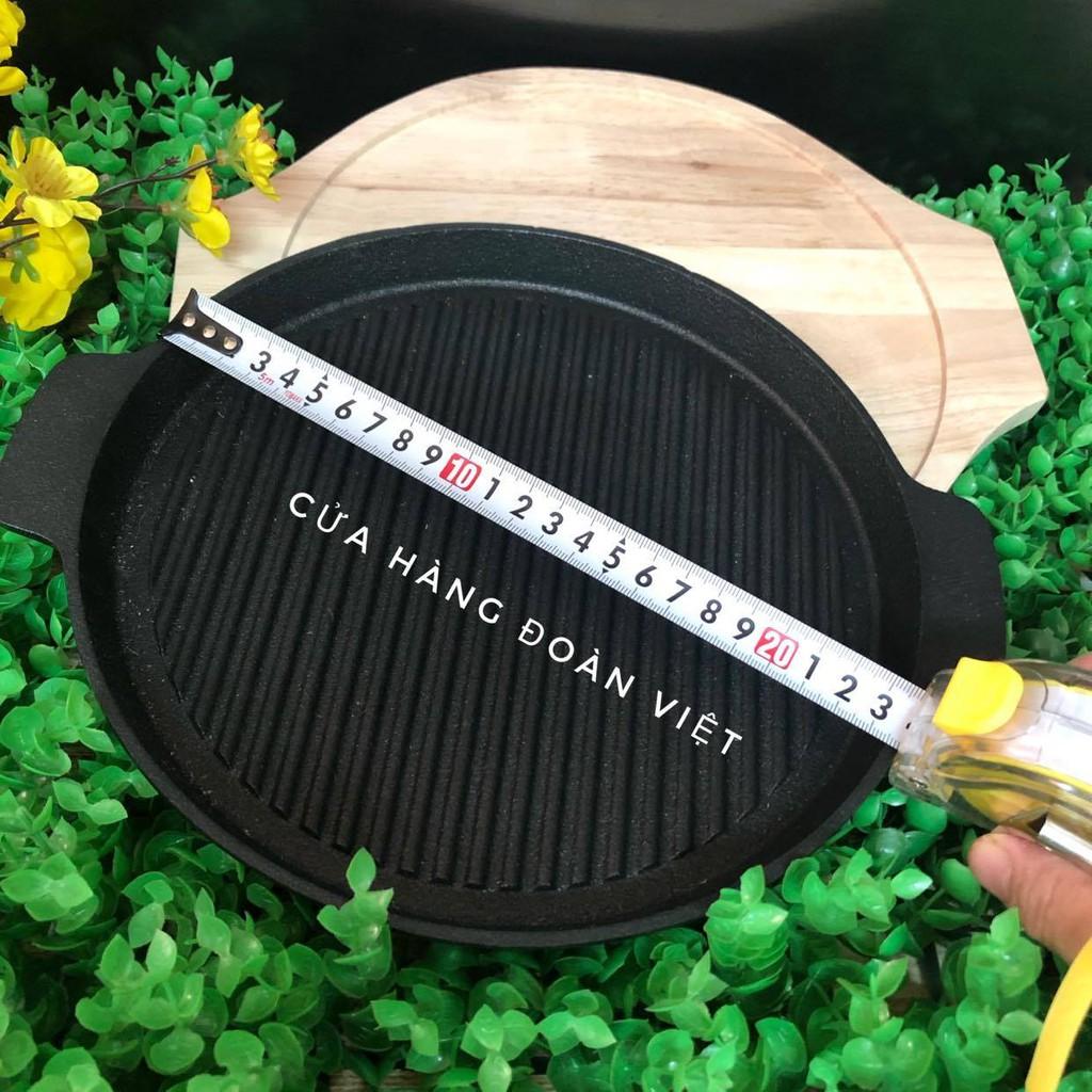 Chảo Gang chống dính nướng BBQ - chảo TRÒN. Dụng cụ phục vụ tai bàn, các món Bò Bít Tết, Bánh Mì Chảo , kèm đế gỗ cao cấp sang trọng