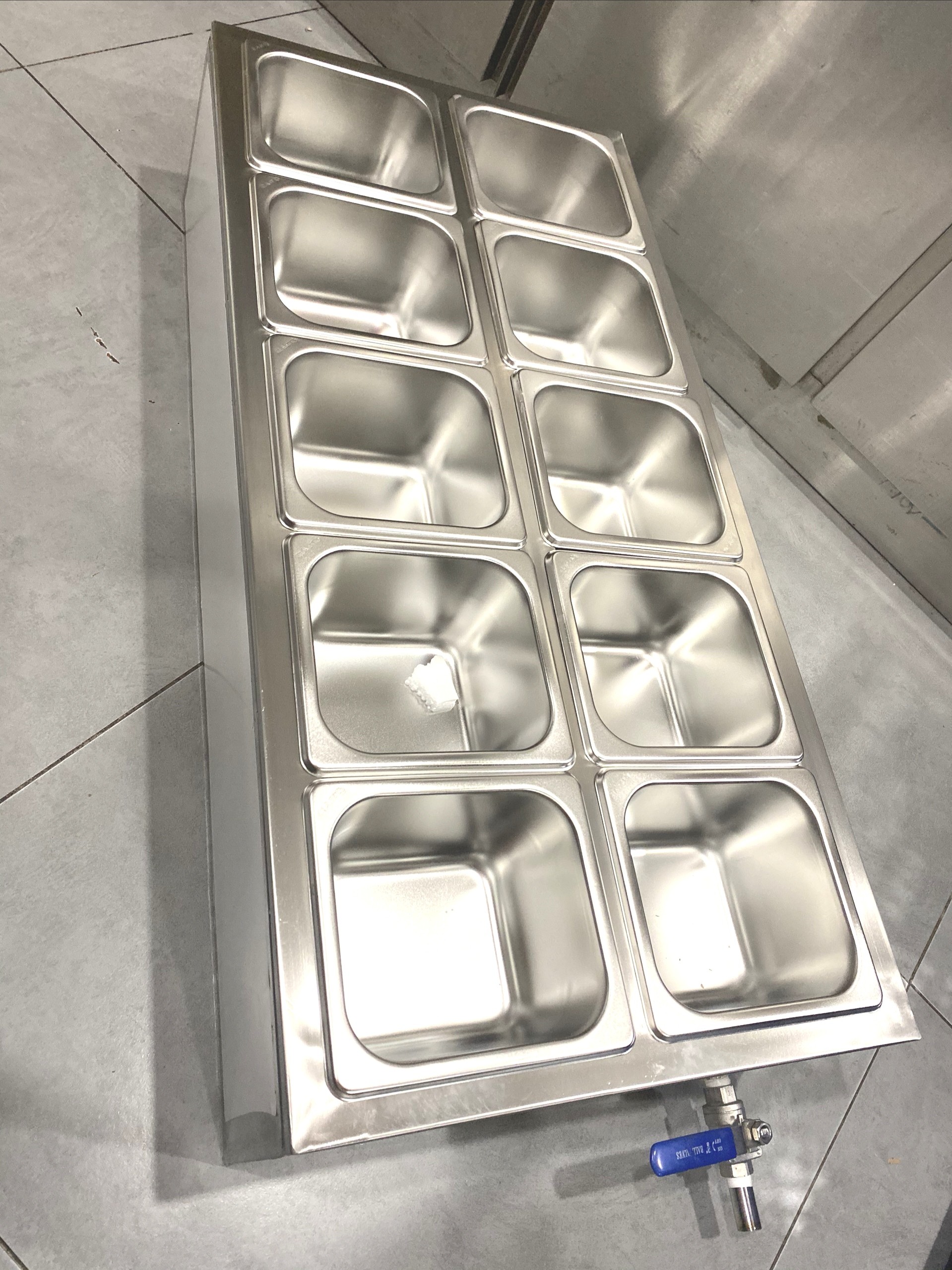 THÙNG GIỮ LẠNH VÀ KHAY INOX ĐỰNG TOPPING / BỘ 10 CÁI 1/6×10.