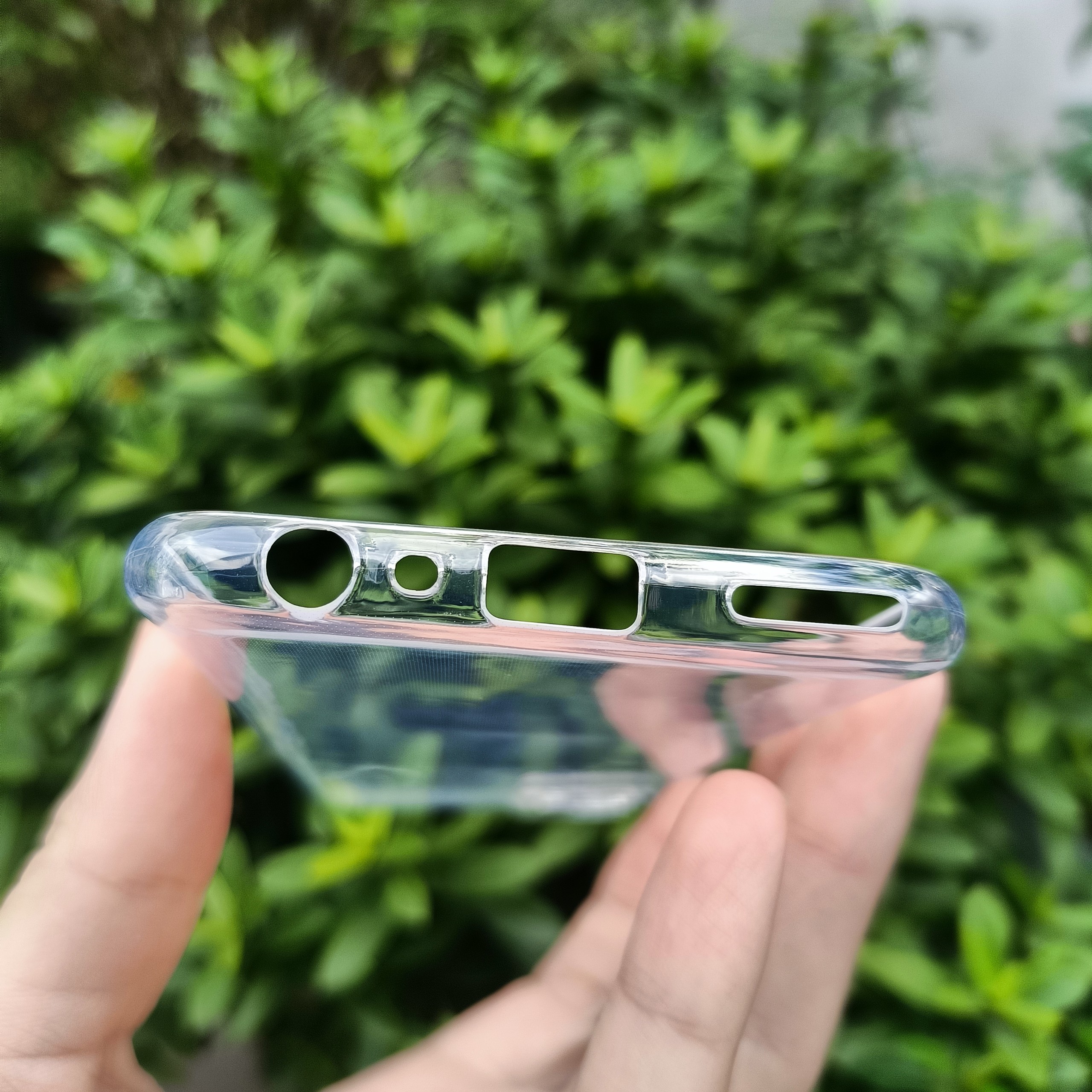 Ốp Lưng Dẻo Gor Cho Realme GT 5G, GT Neo, GT Neo Flash Edition Trong Suốt, Có Gờ Bảo Vệ Camera, Hãng Gor - Hàng nhập khẩu