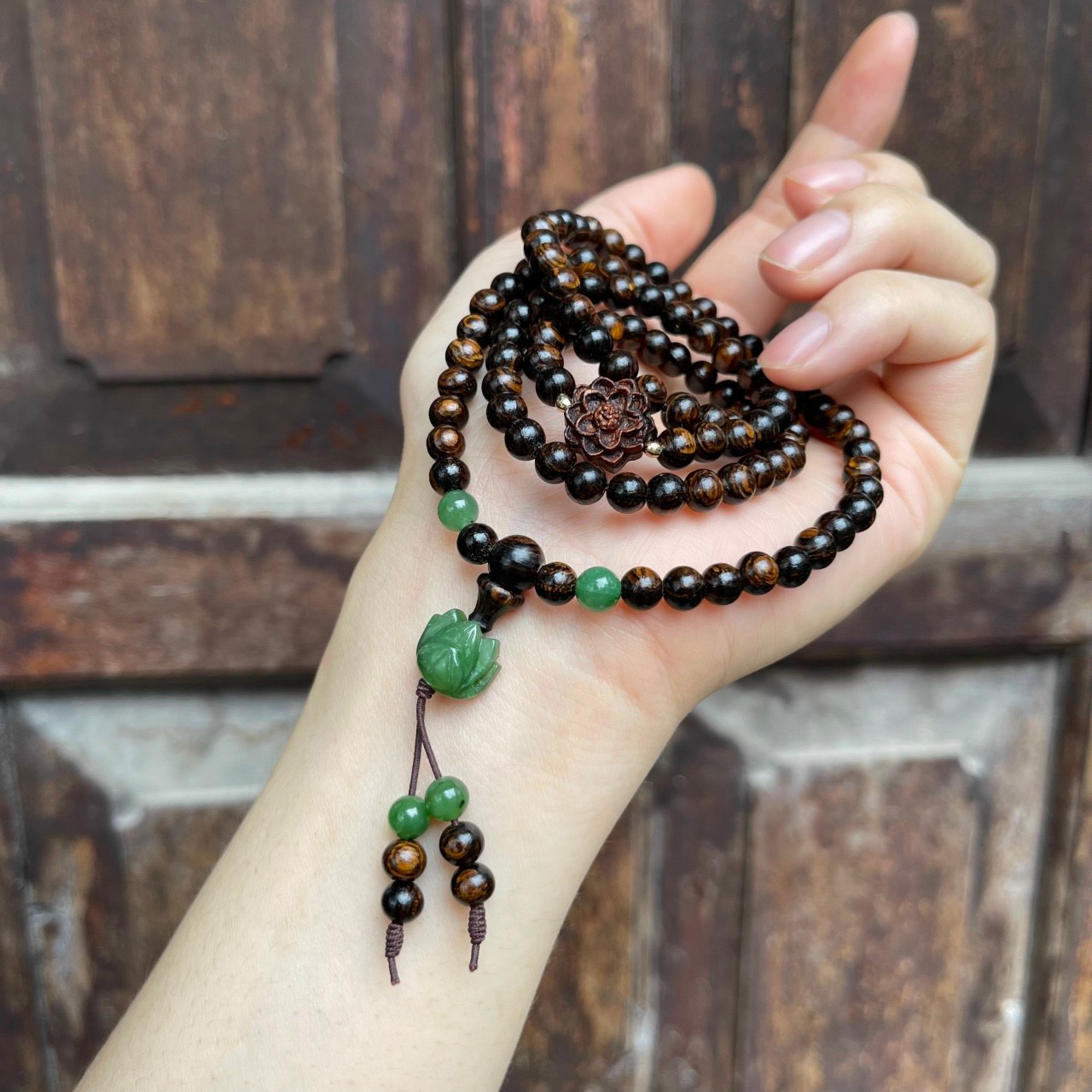 Chuỗi Hạt Trầm Hương Mix Hoa Sen