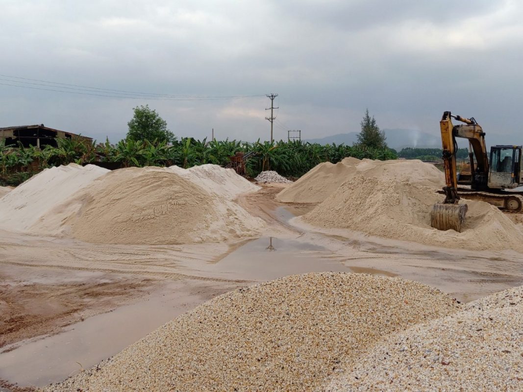 Combo 2kg Sỏi thạch anh dùng trong xử lý nước, trang trí bể cá và nhà cửa