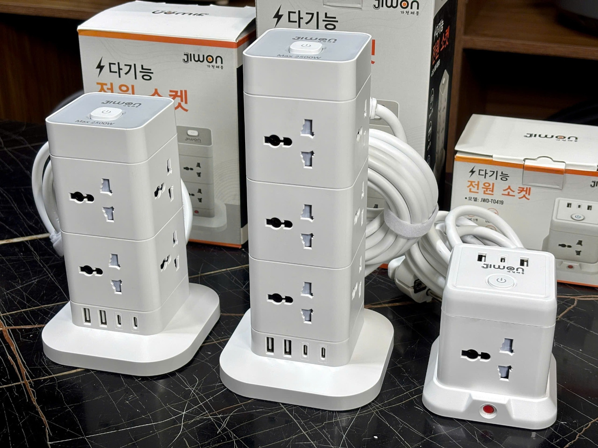 Ổ Cắm Điện Đa Năng Jiwon, Tích hợp cổng USB và Type C có sạc nhanh. Công Suất 2500W Lõi Chống Giật, tự ngắt khi quá tải - Hàng chính hãng