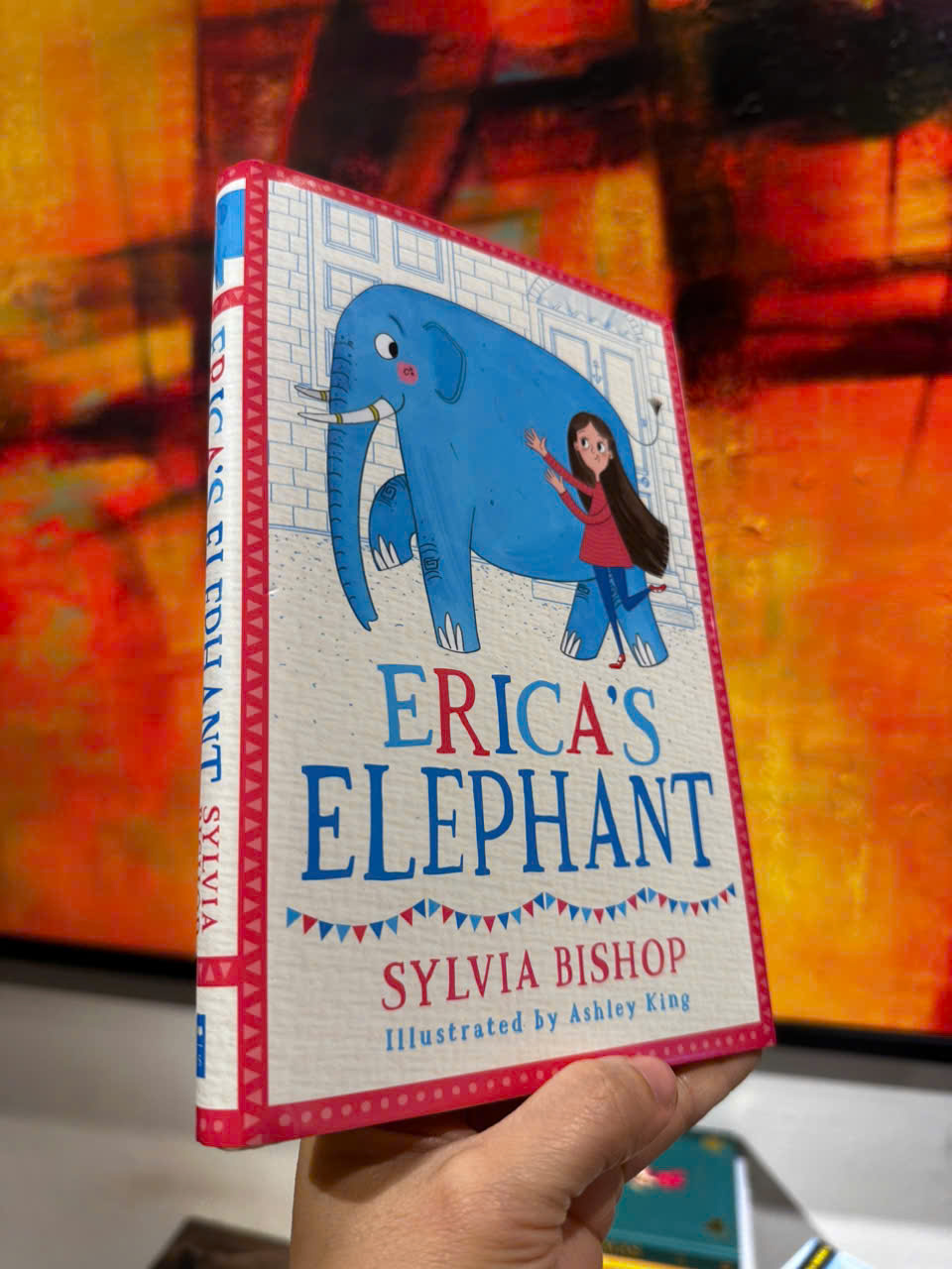 Sách - Erica's Elephant by Sylvia Bishop - Sách thiếu nhi, tiếng anh