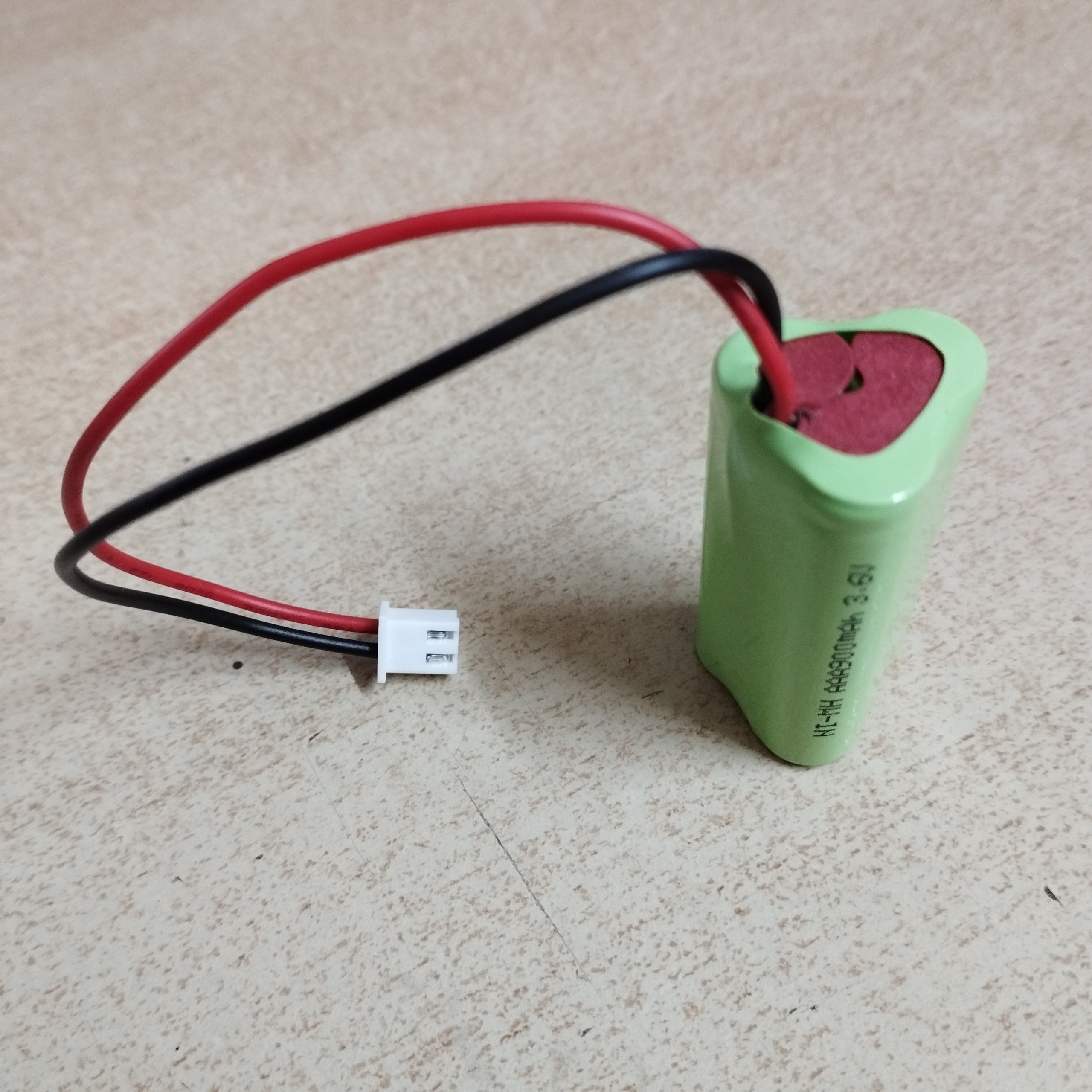 Pin sạc xếp chồng tam giác điện áp 3.6V dung lượng 900mah