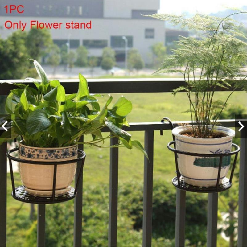 Giỏ sắt, móc sắt treo chậu trồng cây ban công
