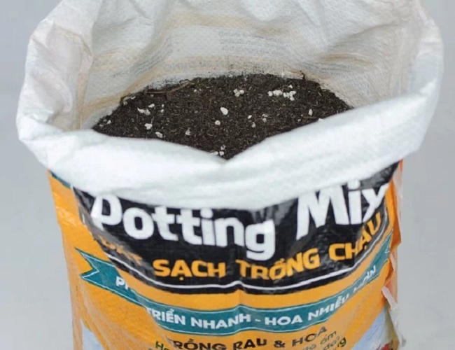 Đất Sạch Dinh Dưỡng Chuyên Dùng Trồng Rau & Hoa Potting Mix 20dm3 (đất trồng hoa và rau namix)