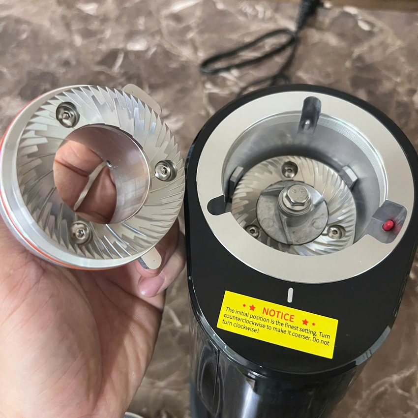 [Hàng nhập khẩu] Máy xay hạt cà phê chuyên nghiệp dùng cho gia đình, quán cà phê vừa và nhỏ. Thương hiệu Anh cao cấp Shardor BD-CG301