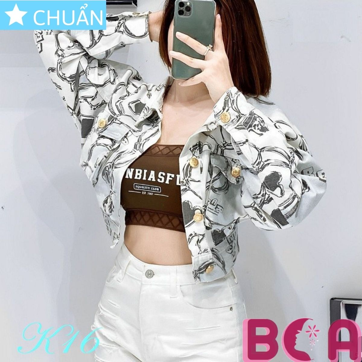 Áo khoác Jeans lửng nữ K16 ROSATA tại BCASHOP họa tiết vân độc đáo, thời thượng thể hiện gu thẩm mỹ và đẳng cấp của bạn