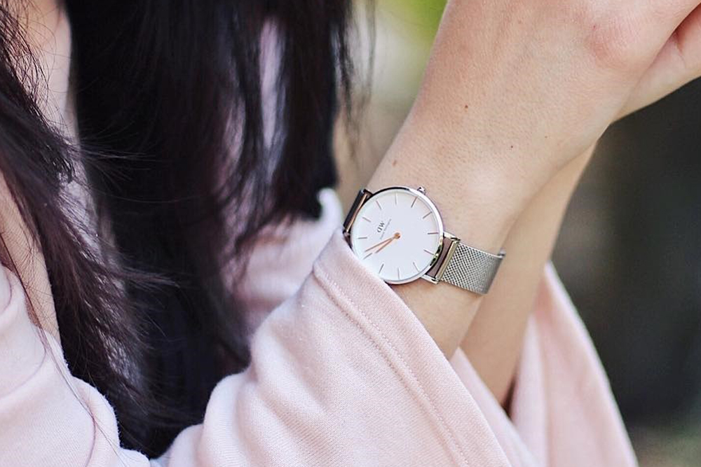 Đồng Hồ Dây Mắt Lưới Daniel Wellington DW00100164 (32mm) - Trắng Bạc