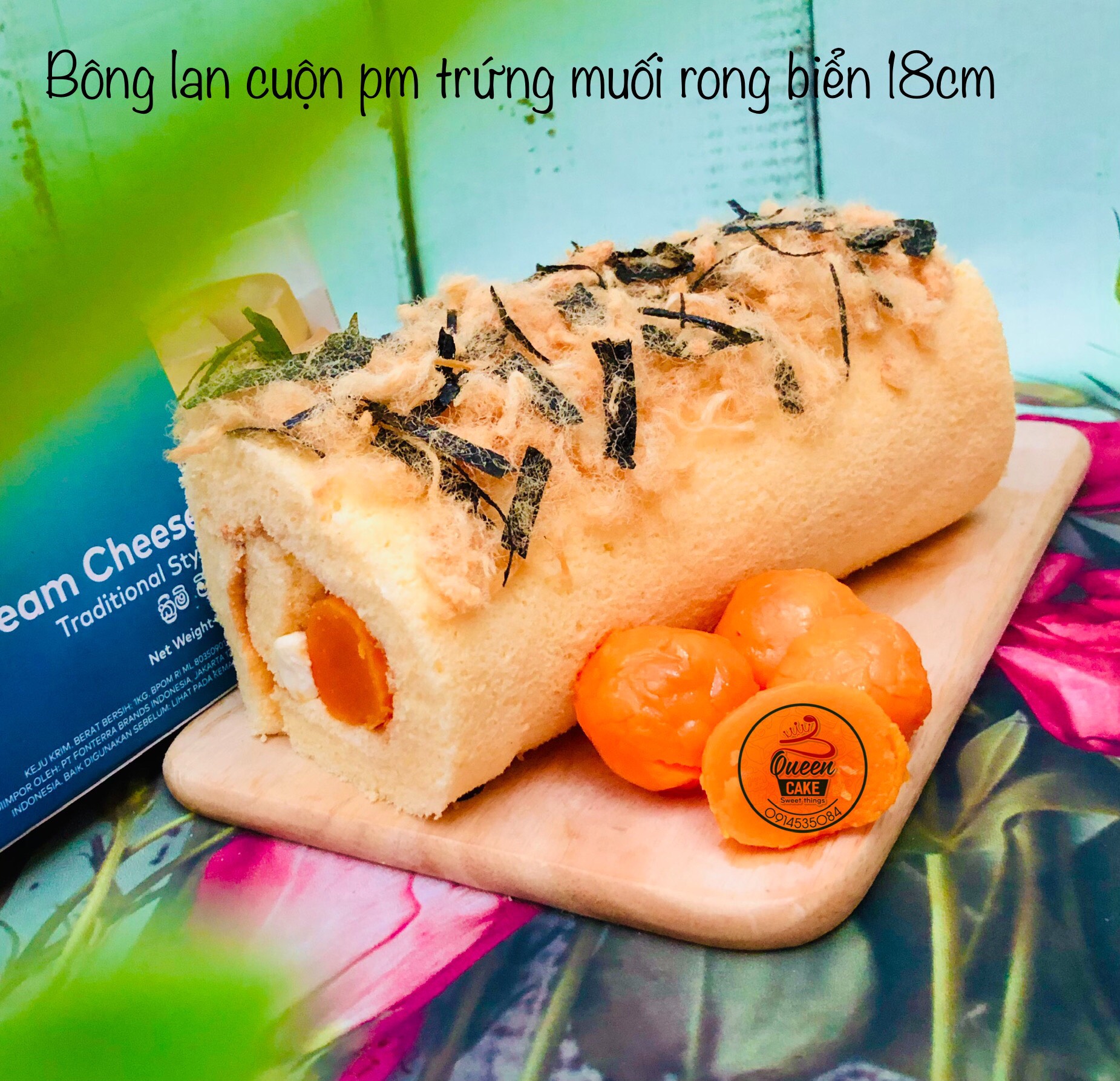 Bánh Bông Lan Cuộn Phô Mai Rong Biển 18cm