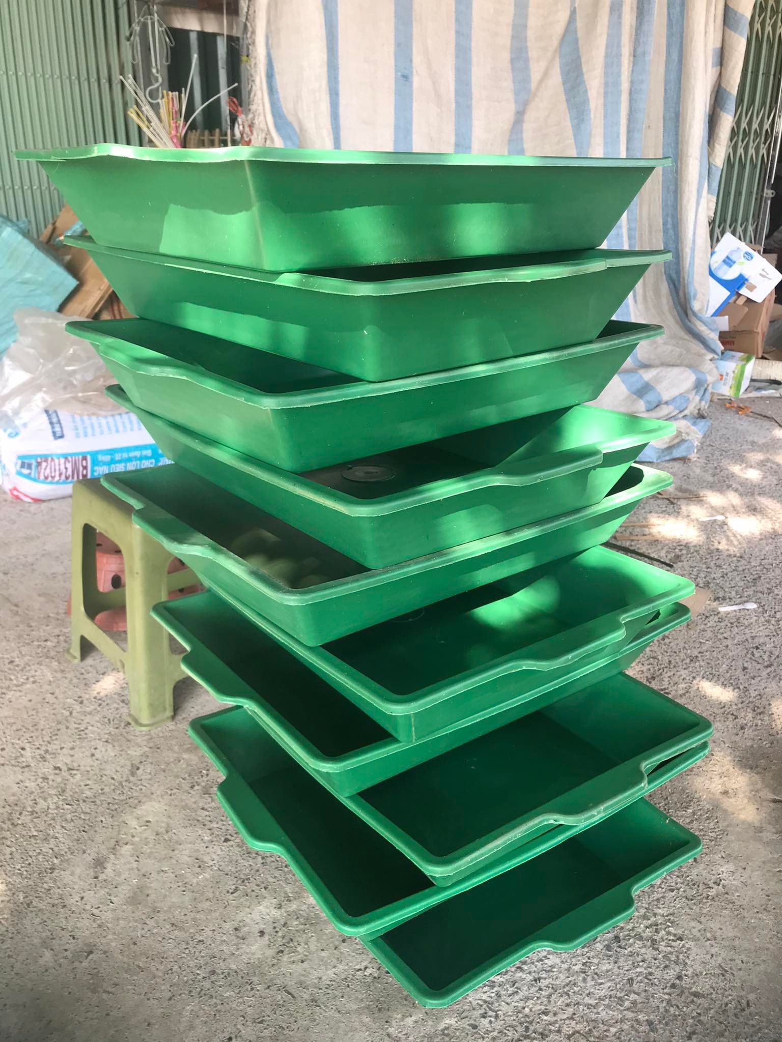 10 Khay Đựng Nước Làm Mát Cho Lan - Máng vữa - Máng Đựng Nước - Khay nhựa Sông Hồng KT 50 x 36x10 cm