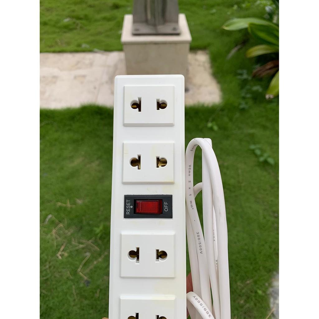 Ổ cắm Điện Quang ĐQ 001A-01  - Năm SX 2014, 2015 - Bảo hành 12 tháng