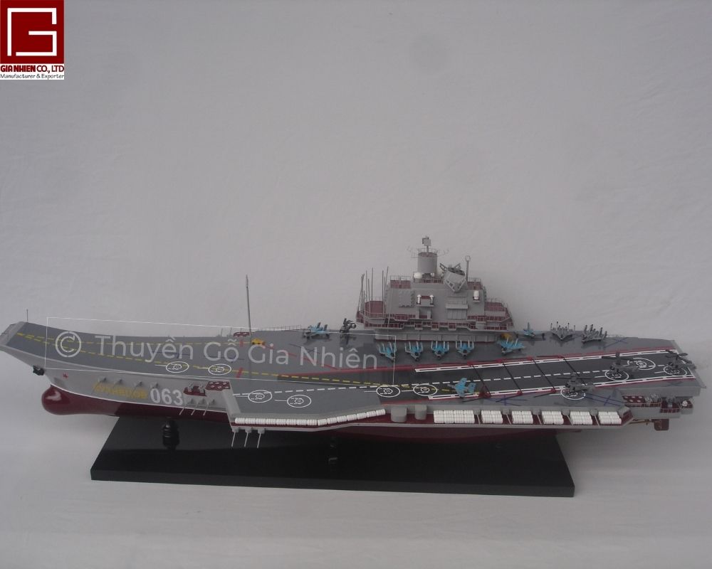 Mô Hình Thuyền Gỗ Phong Thủy Dạng Thuyền Chiến ADMIRAL KUZNETSOV Chính Hãng Hàng Xuất Khẩu Chất Lượng Cao