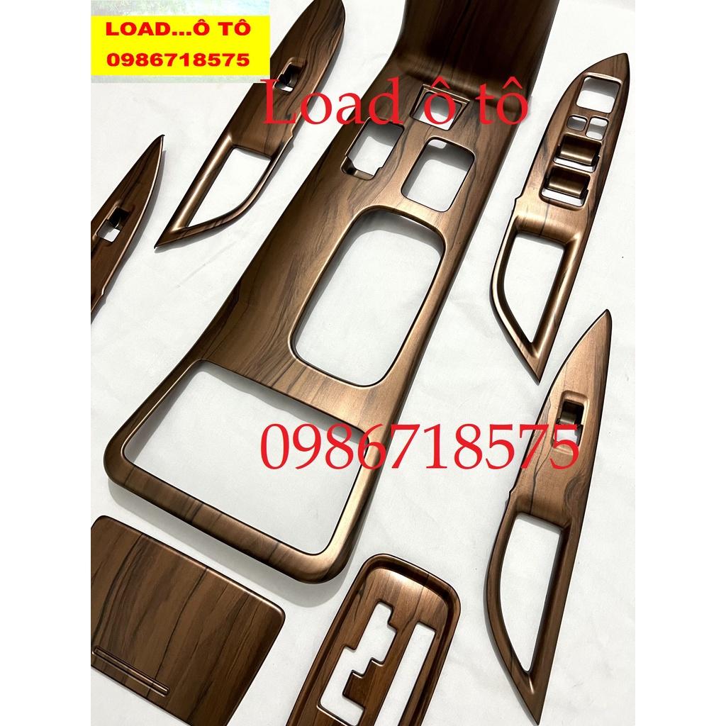 Ốp Nội Thất Vân Gỗ Xe Mitsubishi Outlander 2023-2018 Phanh Điện Tử Cao Cấp Nhất Thị Trường, Sẵn Keo Dán 3M