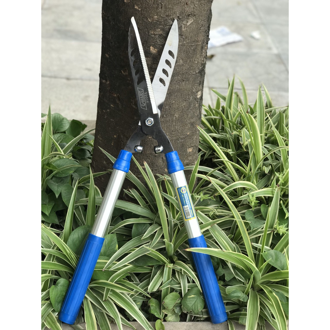 Kéo cộng lực cắt tỉa hàng rào, kéo cắt cành nhỏ, kéo cắt cành dài tăng đưa 860mm chính hãng Cmart A0064