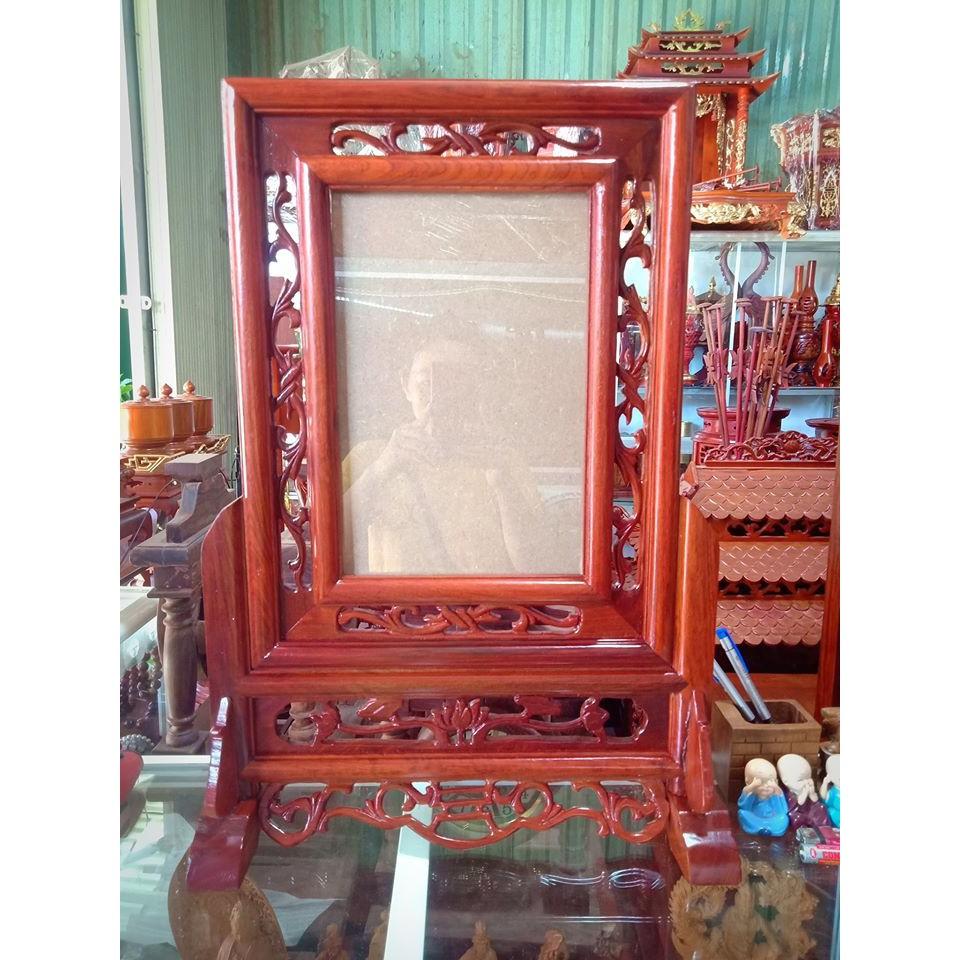 Khung ảnh thờ gỗ hương (khung trong 20x30)