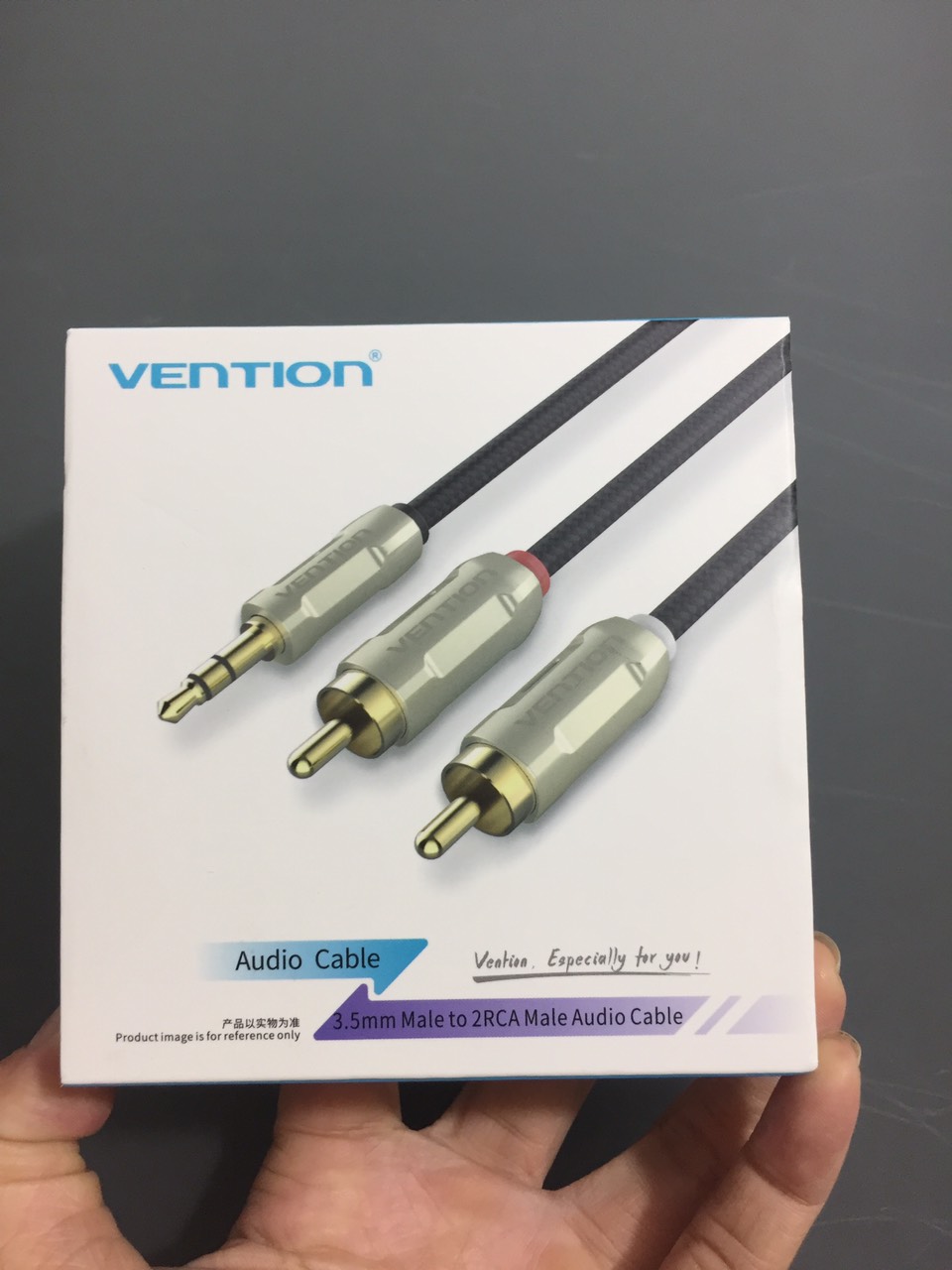 Cáp chuyển Audio 3.5mm male ra 2 đầu RCA Male dây dù Vention BCIBG / BCNBG - Hàng chính hãng