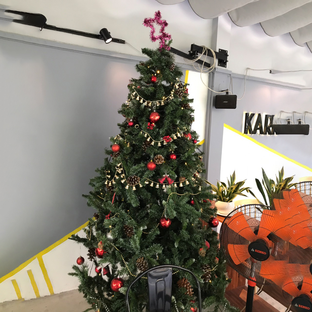 Cây thông noel 3 loại lá 1m8 1m5 1m2 90cm gắn trái thông tặng ngôi sao đỉnh và dây kim tuyến