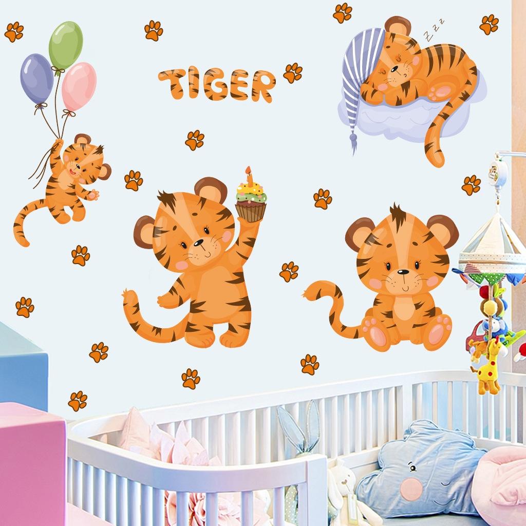 Decal dán tường cho bé trai Tiểu hổ siêu dễ thương - AmyShop
