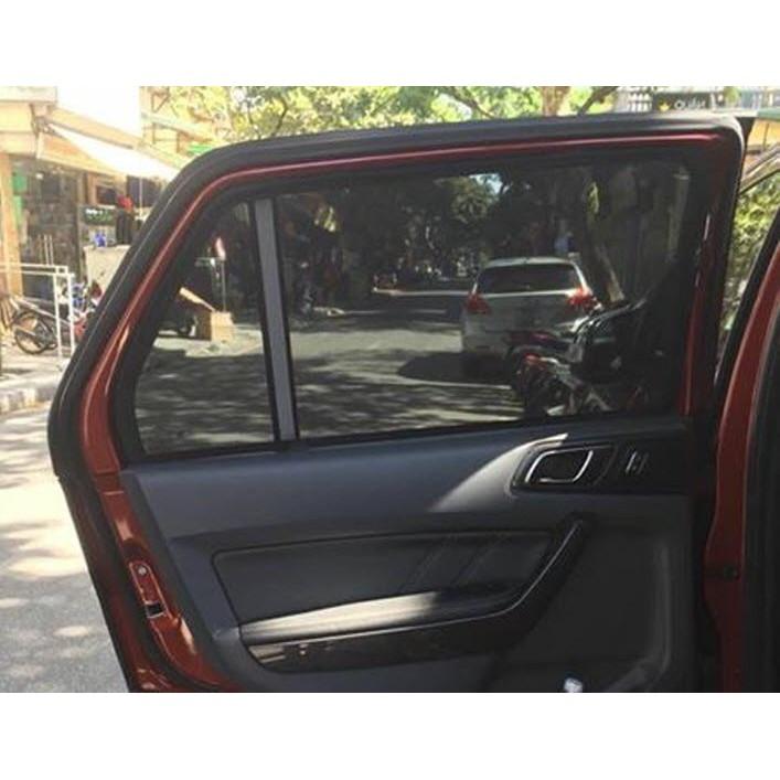 Rèm che nắng xe Ford Everest 2017 2018 2019 2020 2021 2022, có hít nam châm cao cấp