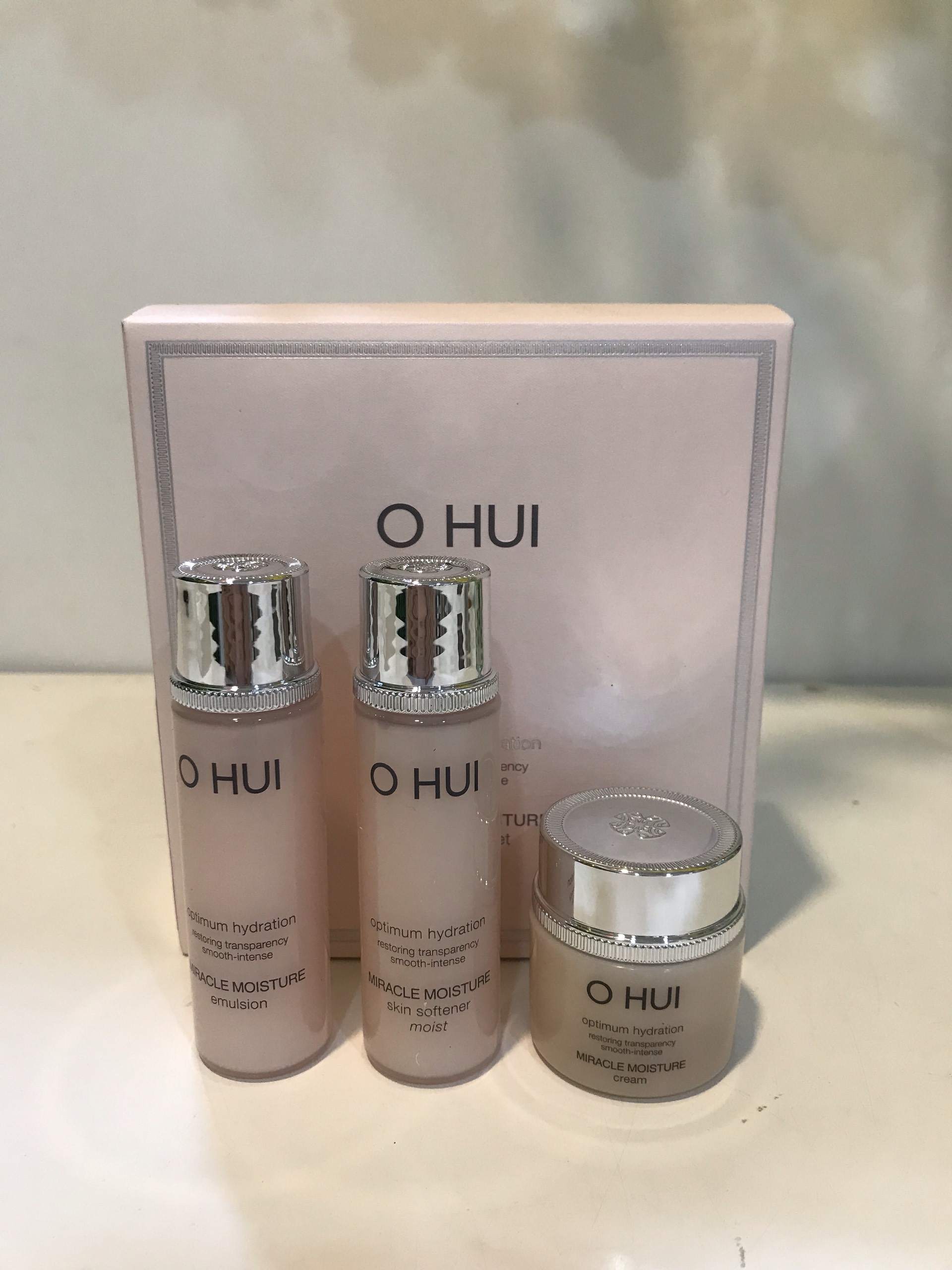 Bộ Dưỡng Ẩm Sáng Da Trắng Hồng Ohui Miracle Moisture Miniature 3pcs 47ml