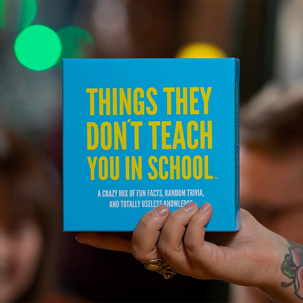 Trò chơi Board Game Things they don´t teach you in school Party Trivia Card Game