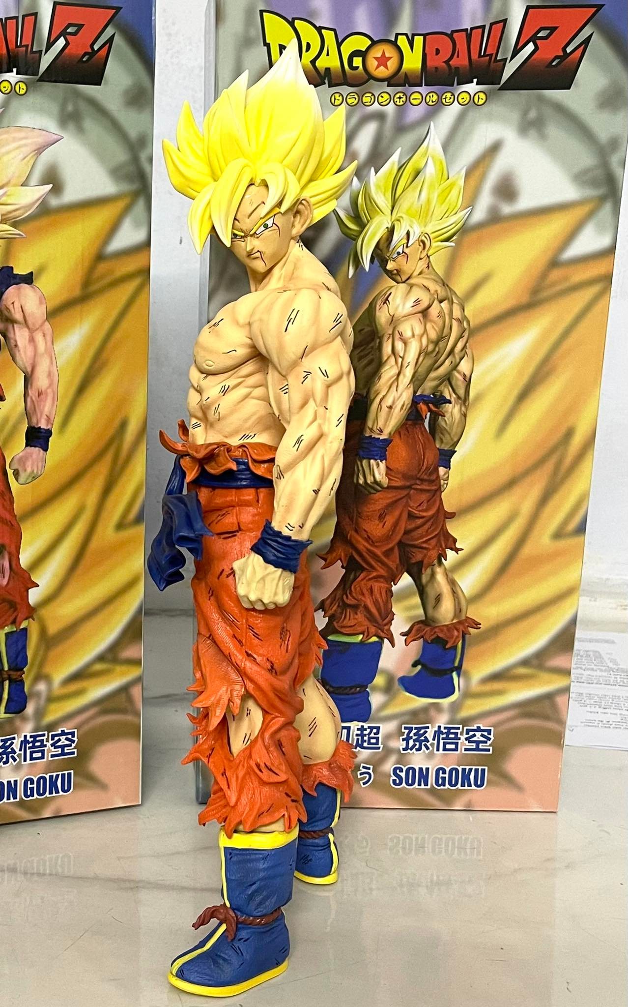 Mô Hình Dragon ball Goku Super Saiyan 43cm xịn cực nét (kèm hộp
