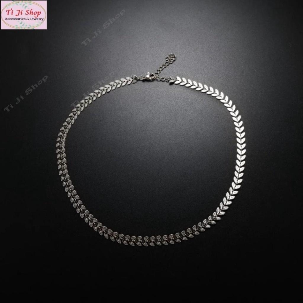 Dây chuyền nữ Titan hình lá nguyệt quế sang trọng, không đen