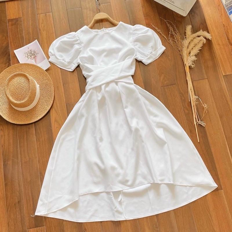 Đầm trắng form dài lệch tà