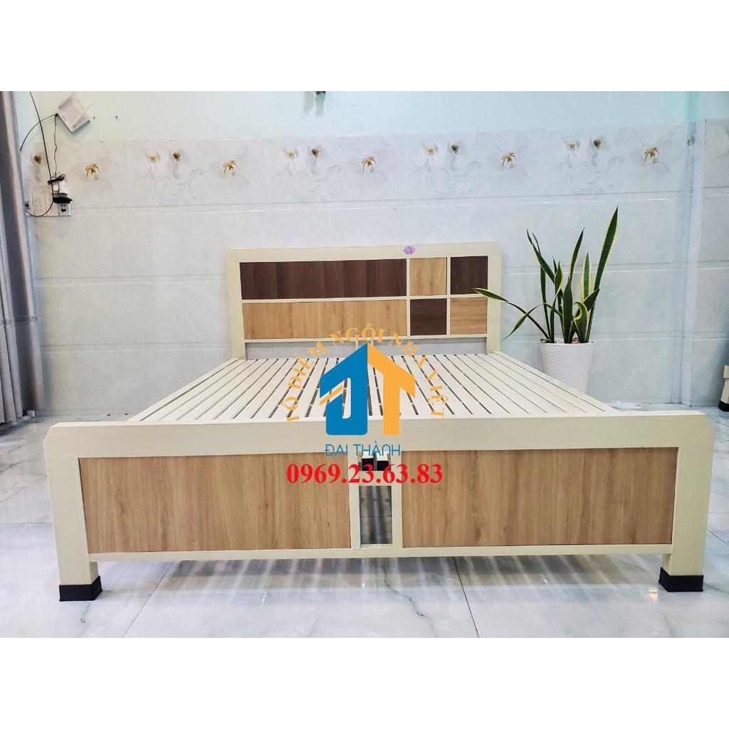 Giường sắt kiểu gỗ kích thước ngang 1M8 dài 2M – GS49