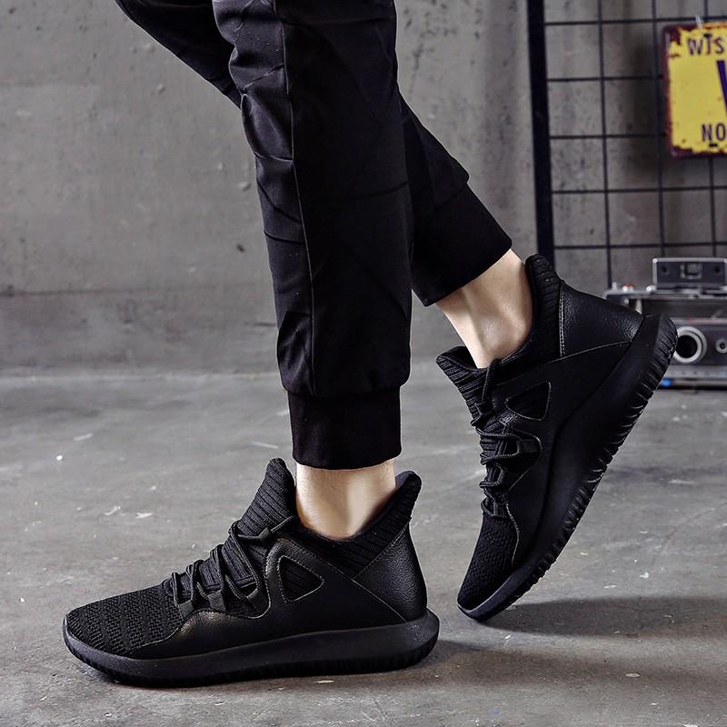Stylish sleek ultra-lightweight sports shoes for men